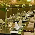 Hotel Bracken Court