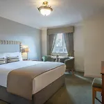 Bracken Court Hotel 4*