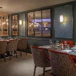 Bracken Court 4*