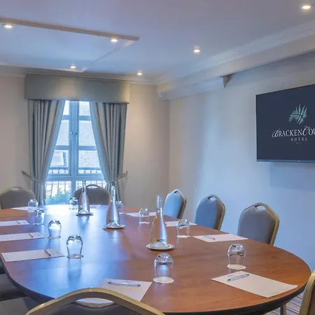 Hotel Bracken Court