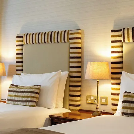 Bracken Court בלבריגן