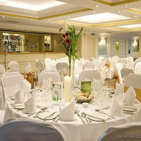 Bracken Court 4* בלבריגן