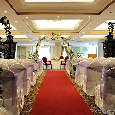 Bracken Court Hotel
