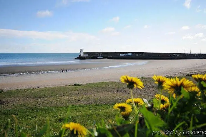 Bracken Court Hotell 4*